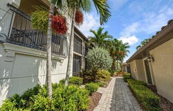 5557 PALMER Circle, BRADENTON, FL 34211