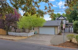 40 BRIARCLIFF Dr, Eugene, OR 97404