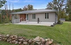 6037 Pease Road, Williamson, NY 14589