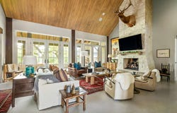 175 Putting Park Dr, Fredericksburg, TX 78624