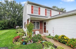 426 GROFFDALE Road, QUARRYVILLE, PA 17566