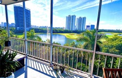 400 Diplomat Pkwy, Hallandale Beach, FL 33009