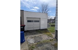 506 E Moody Ave, New Castle, PA 16105