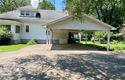 304 Hunter St, Charleston, MO 63834