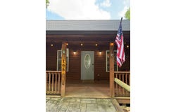 165 Kangaroo Ridge, Byrdstown, TN 38549