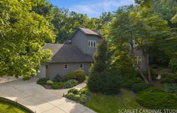 915 Knollwood Lane, West Chicago, IL 60185
