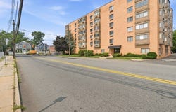 5 Linden St, Hackensack City, NJ 07601-3500