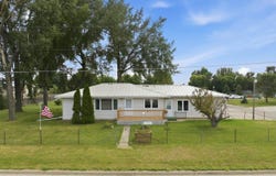 100 29th AV, Minot, ND 58701