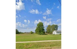 501 Strozier LN, Barling, AR 72923