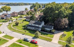 1205 Surfside Circle, Aurora, OH 44202