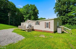 206 SW Wampler Avenue, Wise, VA 24293