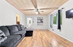 2021 2nd Street, Perry, IA 50220