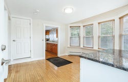 18 Main St, Templeton, MA 01468