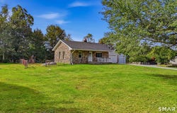 7 Rock Ridge Road, Waterford, CT 06385
