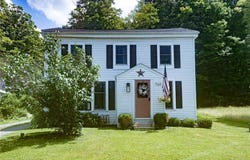 760 W Falls Road, Aurora, NY 14170