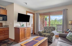 5220 Route 23, Windham, NY 12496