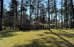 220 8th Ave NW, Cairo, GA 39828
