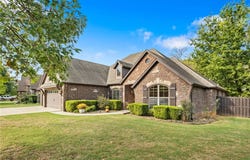 1010 Hunters Pointe, Centerton, AR 72713