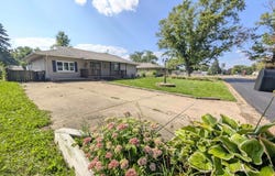 104 MEADOWVIEW Lane, Washington, IL 61571
