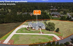 102 Country Court, Kathleen, GA 31047