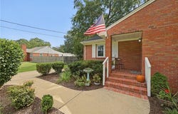 145 Hurdle Drive, Chesapeake, VA 23322