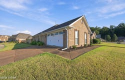 8 Reflection Cove, Jackson, TN 38305
