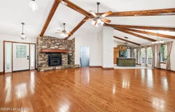 914 Big Springs Rd, Shepherdsville, KY 40165