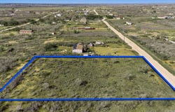 167 County Road 2665, Moore, TX 78057