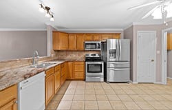 2005 Sandstone, Longview, TX 75605