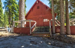 61011 Cedar Crest Lane, Lakeshore, CA 93634