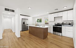 2201 N 29TH Place, Phoenix, AZ 85008