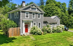 1572 Main Rd, Granville, MA 01034