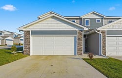 807 Campusside Place, Norwalk, IA 50211
