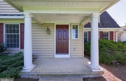 141 GREEN ACRE Road, LITITZ, PA 17543