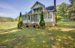 3808 Combs Ridge Road, Honaker, VA 24260