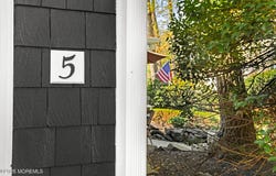 5 Berkeley Square, Brielle, NJ 08730
