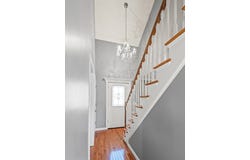 23 Snell St, Sturbridge, MA 01518