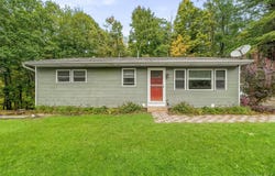 1040 Route 211 W, Middletown, NY 10940