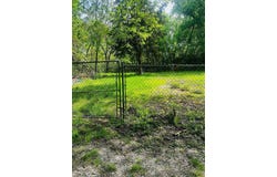 E Cedar Trl, Saint Anne, IL 60964