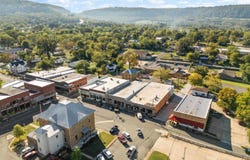 105 W MAIN STREET, Marshall, AR 72650