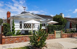 2004 E Ocean Boulevard, Newport Beach, CA 92661