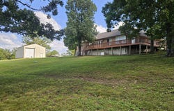 123 Sparkle Drive, Thornfield, MO 65762