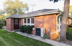 4440 Palma Place, Skokie, IL 60076