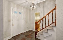 1279 Windemere Court, Niskayuna, NY 12309