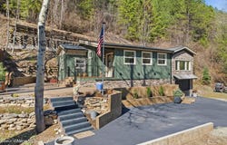 632 Main St, Wardner, ID 83837