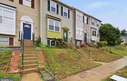 2012 DARLINGTON Loop, WOODBRIDGE, VA 22191