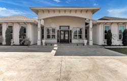604 E 18th St, Monahans, TX 79756