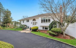 65 Pine Hill Lane, Dix Hills, NY 11746