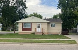 918 8th Street, Mobridge, SD 57601