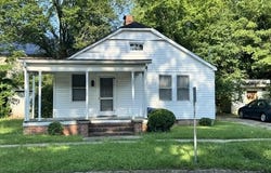 216 E Peyton Avenue, Kinston, NC 28501